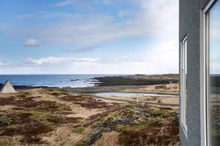 Hvassahraun Cabin by the Sea - Vogar - 6