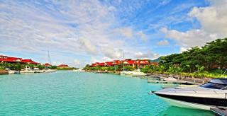 Eden Island, Beach front, Luxury, 3 Bed Ensuite, WiFi - Eden Island - 0