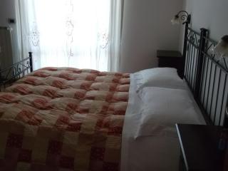 B&B Il Girasole - Rooms & House in country - air conditioned - 1500 meters from historic center - 1