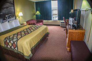 Econo Lodge - Erie - 2