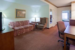Country Inn & Suites by Radisson, Coralville, IA - Coralville - 1