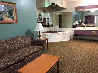 Countryside Suites Omaha - 1