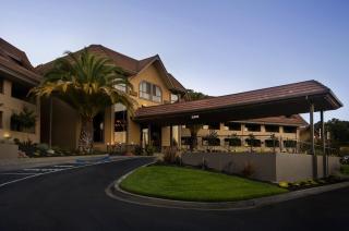 Best Western Plus Novato Oaks Inn - 8