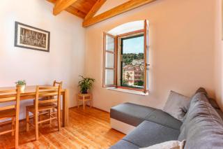 Apartment Lilly with Amazing City View - Hvar - 4