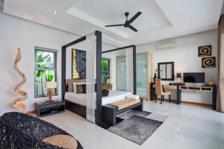 Gorgeous Luxury 3BR Pool Villa Atoosa near Naiharn - Strand Nai Harn - 7