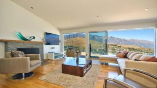 Mountain & Lake Views - Queenstown - 5