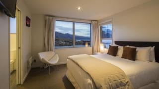 Mountain & Lake Views - Queenstown - 3