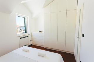 Superb main square residence - Betina - 4