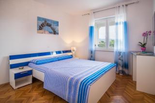 Apartments Stasic - Vrbnik - 8