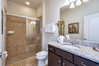 Modern 5Br Resort Home, Pvt Pool, Waterpark!3811Ww - Kissimmee - 1