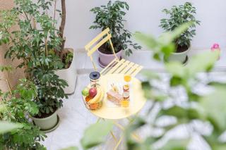 Grandma's Chic & Bright Athenian home with a Patio - Athènes - 9