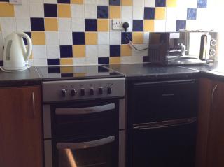 Lindisfarne Holiday Apartments - Families & Couples Only - 1