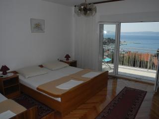 BED Apartment with 3 bedrooms and balcony - 7