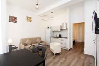Appartements au cœur de la vieille ville piétonne & Citadelle - Ajaccio - 3