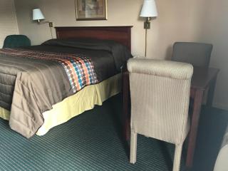 Redwood Inn - 5