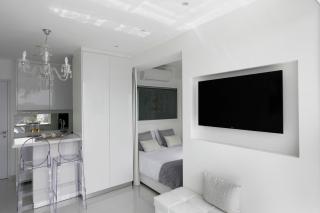 The White Pearl Suite - beach front city centre with sea view. - Limassol - 6