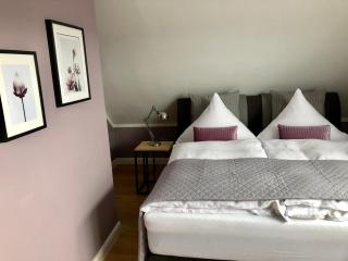 Boutique Hotel Lindenhof, Bed & Breakfast - Aurich - 5