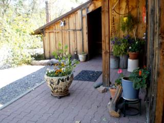 Silver River Adobe Inn Bed and Breakfast - Farmington - 4