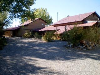 Silver River Adobe Inn Bed and Breakfast - Farmington - 3