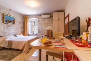 Apartments Dora -Free parking - Trogir - 0