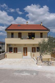 Apartmani Marko i Ana - Marina - 0
