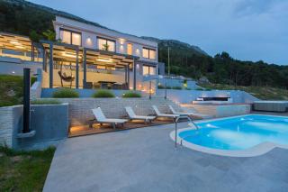 Villa Blue Hill - 2
