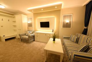 RAYA Garden - Park Hotel & Winery - 3