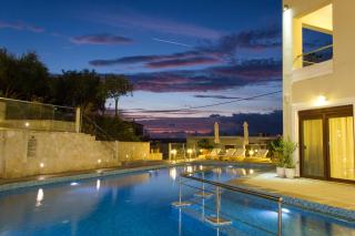 Esthisis Suites Chania - 4