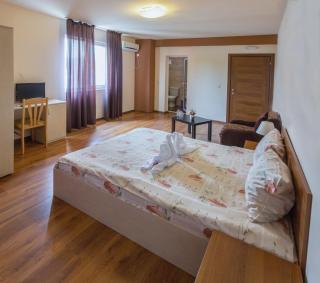 Hotel West - Blagoevgrad - 6