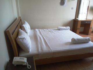 Aponye Hotel Kampala - Kampala - 1