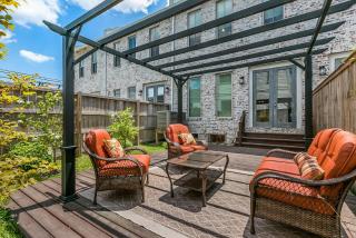 Spacious Loft-Style 3BR Townhouse by Hosteeva - New Orleans - 4
