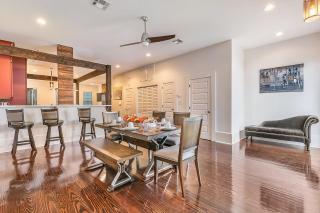 Spacious Loft-Style 3BR Townhouse by Hosteeva - New Orleans - 8