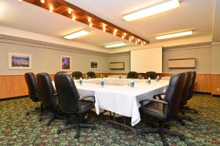 Best Western Plus Longbranch Hotel & Convention Center - Cedar Rapids - 4