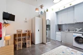 Host Wise - Cozy Quiet Flat - Trindade Station - Porto - 5