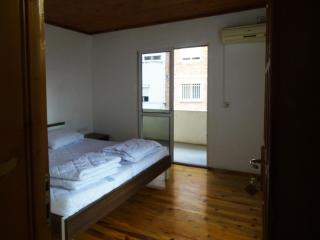 Buff Hostel Tirana - 4