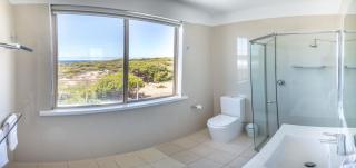 Hanson Bay Cabins - 2