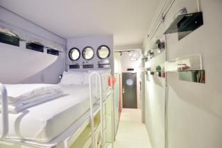 Collection O Jasaen Stylish Unique Hotel - 3