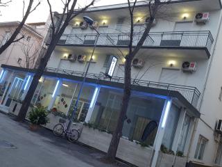 Hotel TV - Rimini - 9