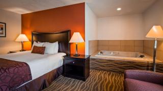 Best Western Plus Corning Inn - Corning - 4