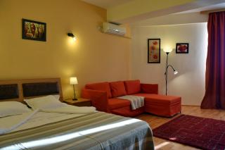 Summerland Lake Apartment - 4