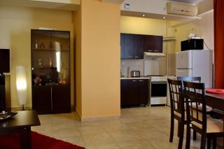 Summerland Lake Apartment - 8