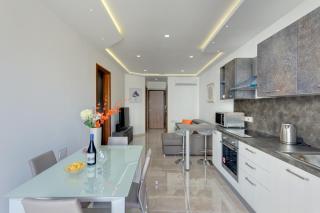La Rive Apartment - Sliema - 5