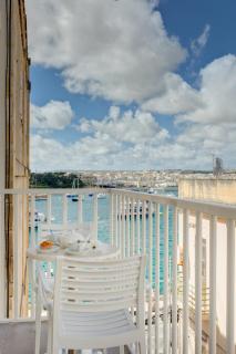 La Rive Apartment - Sliema - 1