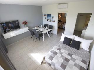 Apartment in Bibinje with Adriatic Views - 2