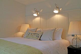 The Plough Inn - Little Faringdon - 1
