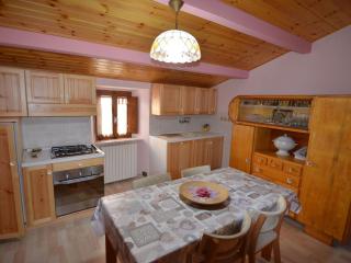 Belvilla by OYO Graceful Apartment with Garden - Petrella Guidi - 7