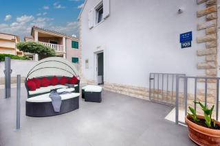 Seafront Suites Maja - Vis - 8