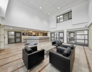 Residence & Conference Centre - King City - King City - 3