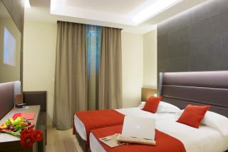 UNAHOTELS Villa dei Platani Foligno - 2