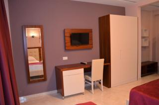 Hotel Virginia - Durrës - 1